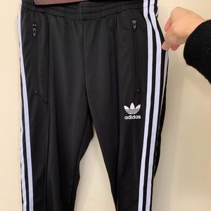 Adidas skinny leg pant/ sweats / trouser